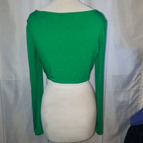 NWOT SUPER SEXY HOUSE OF HARLOW×REVOLVE YULIA CROP TOP IN GREEN SZ XL - Picture 5 of 14